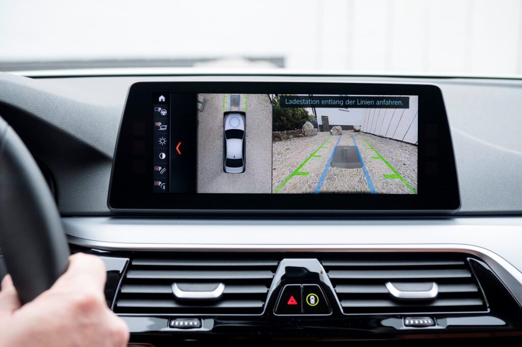 BMW 5 Series Infotainment System:
