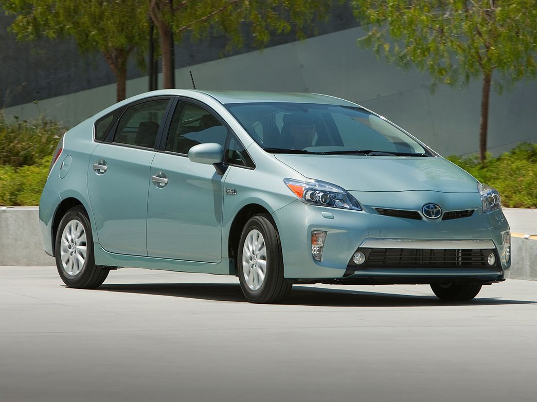 Cheap Used Toyota Prius Hatchback Cars in sacramento back interior