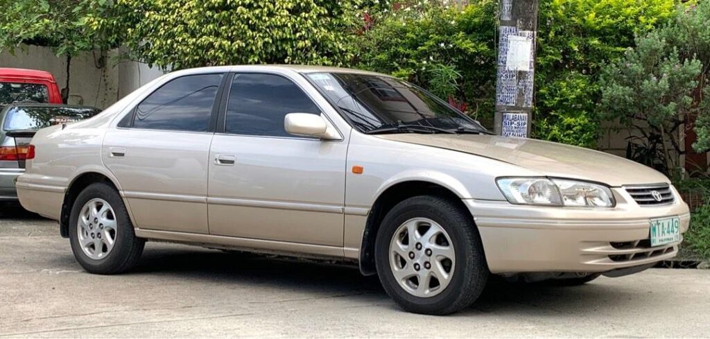 Used Cars For Sale Toyota Camry 2000 USA