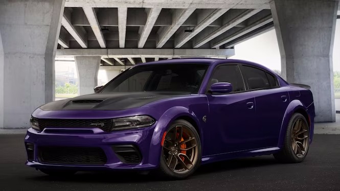 Dodge Charger Cars R/T Variants: Powered by robust V8 engines USA