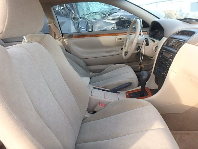 2000 toyota camry interior